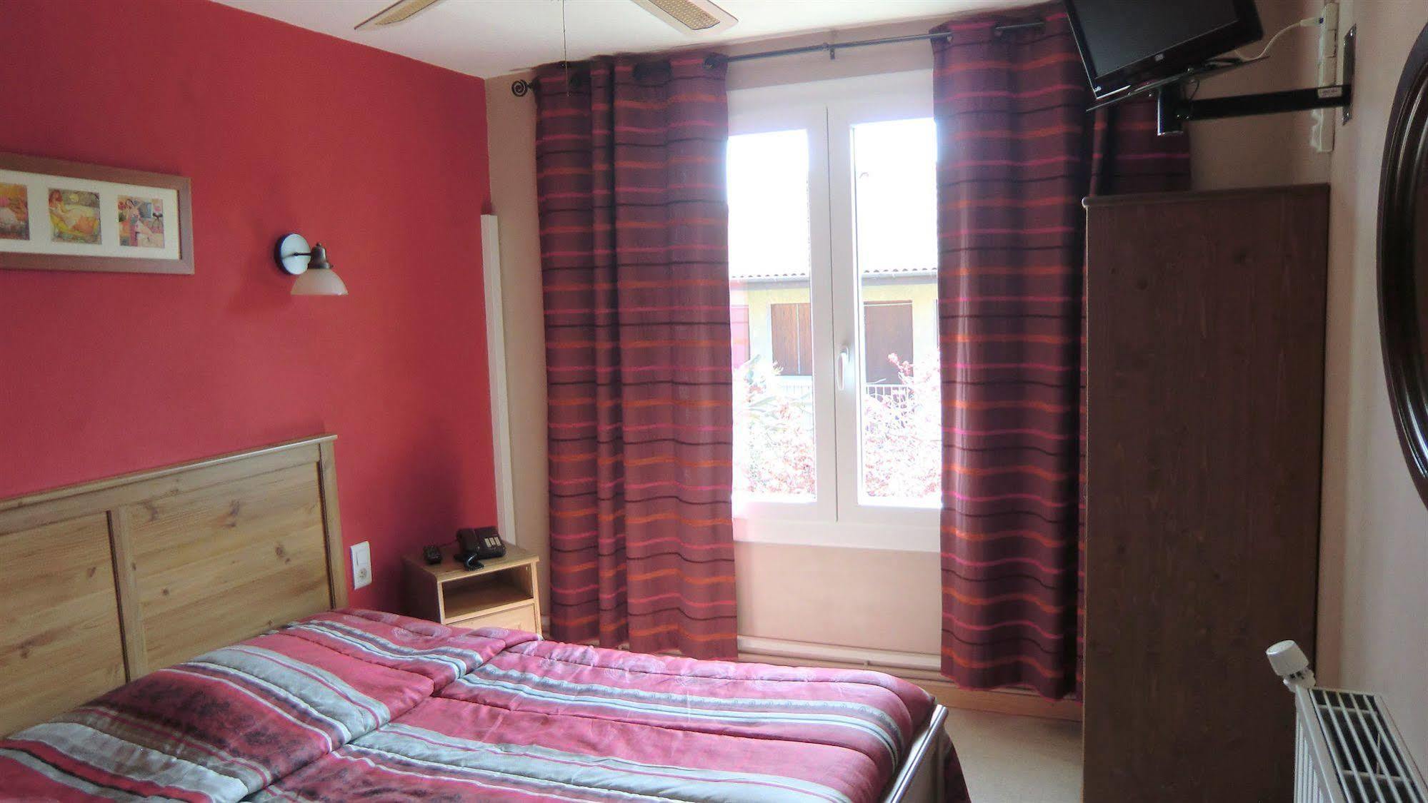Cit'Hotel Hotel Las Cigalas Villeneuve-lès-Béziers Extérieur photo